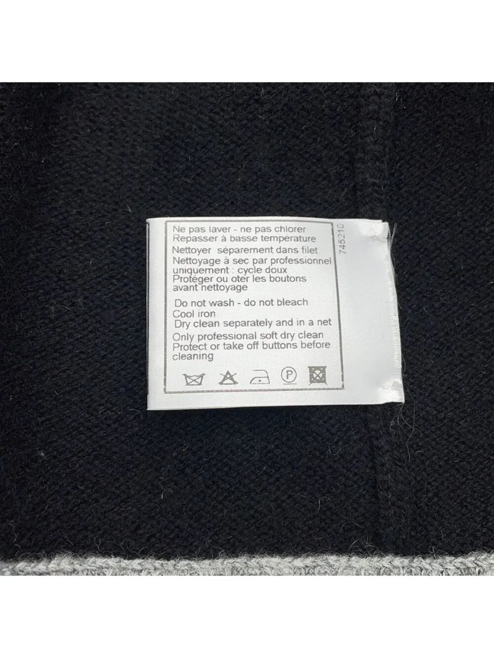 Chanel Cardigan CC Logo Cashmere 40 Black